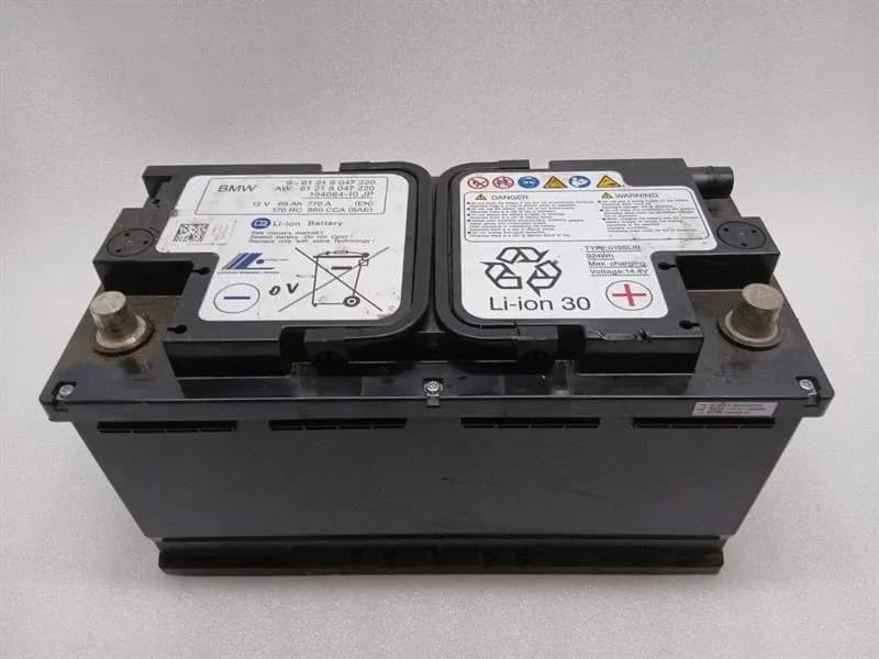 BMW BMW 4 G83 M4 electronic module 61218047220 Li-on battery 770A 69Ah control unit