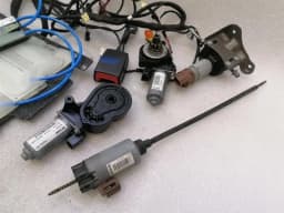 MERCEDES-BENZ MERCEDES E CLASS W213 A2139002713 RH SEAT LUMBAR WIRING MOTORS RH SEAT — thumbnail 2