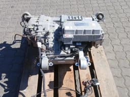 PORSCHE Porsche Taycan Turbo 9J Engine PAD300043 Rear Engine EBE — thumbnail 3
