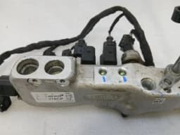 MCLAREN McLaren 720S Coupe hydraulic valve 14B0276CP hydraulic valve front axle lift — thumbnail 5