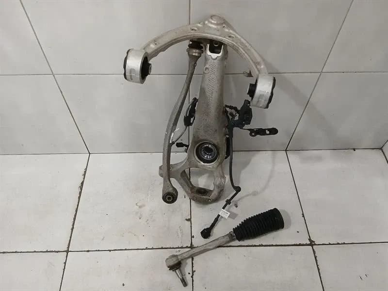 PORSCHE Porsche Taycan 9J Left Front Hub 9J1407245B Wheel Bearing Housing Front Left