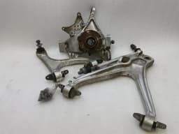 MCLAREN McLaren 720S Coupe Left Rear Hub 14BA022CP Wheel Bearing Housing Rear Left — thumbnail 1