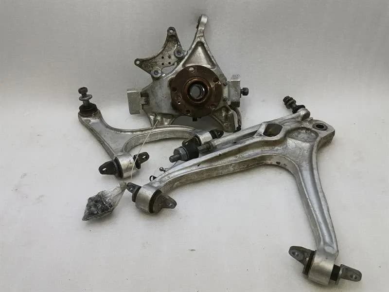 McLaren 720S Coupe Left Rear Hub 14BA022CP Wheel Bearing Housing Rear Left
