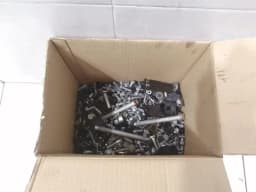 ASTON MARTIN ASTON MARTIN DB9 VOLANTE DB9 SCREWS BOLTS FROM ONE CAR BOLTS — thumbnail 2