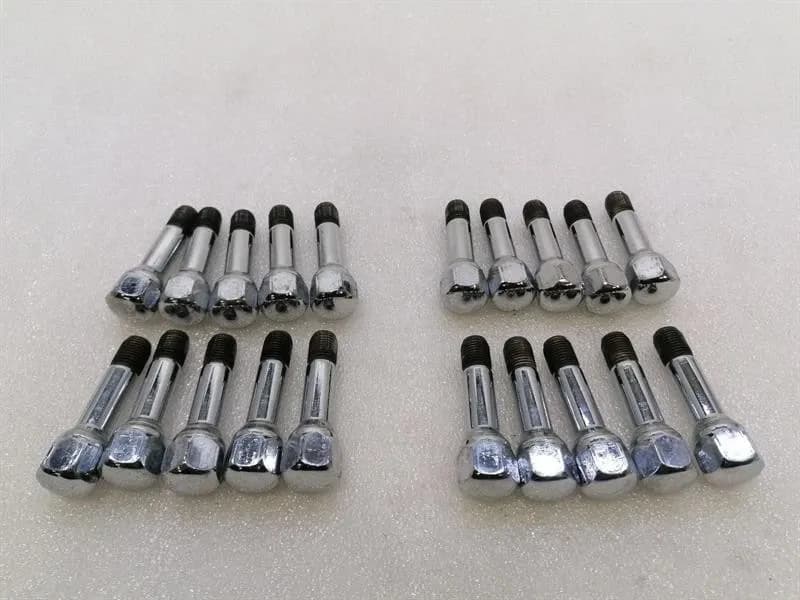 FERRARI Ferrari F12 Berlinetta F152 247702 Wheel Stud Bolt Kit Wheel Stud Set