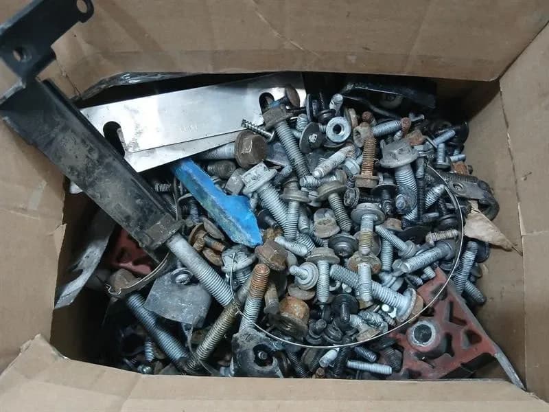 PORSCHE PORSCHE 911 996 SCREWS BOLTS FROM ONE CAR SET BOLTS
