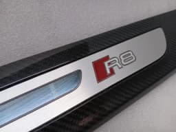 AUDI AUDI R8 4S PERFORMANCE DOOR SILL 4S0853371D CARBON DOOR ENTRY SILL LED LEFT — thumbnail 5
