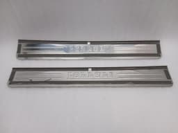 FERRARI Ferrari California F149 08-14 Door Sill 69749800 Door Sill Trim SET SET — thumbnail 6
