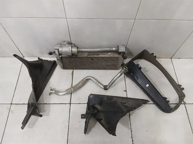 LAMBORGHINI Lamborghini Huracan LP640 EVO SPYDER Engine Oil Cooler 4T0117015 Oil Cooler Radiator