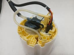 FERRARI Ferrari 296 GTS F171 Fuel Pump Electric set 838726 fuel pump set — thumbnail 7