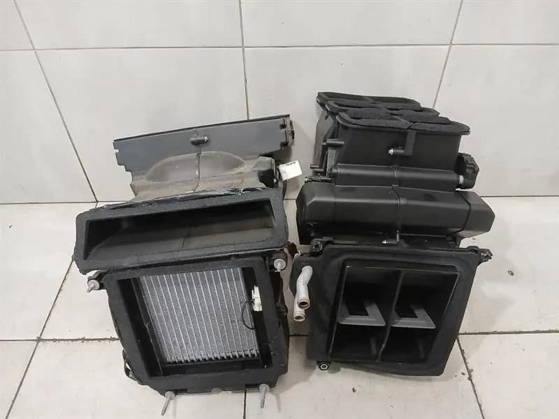MCLAREN McLaren 720S Coupe Heater Blower 11A4153CP SET Engine Heater Blower