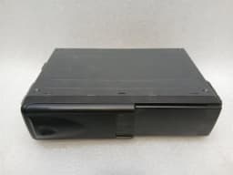 BENTLEY Bentley Arnage T Grundig CD changer GR099514079062 CD changer — thumbnail 1