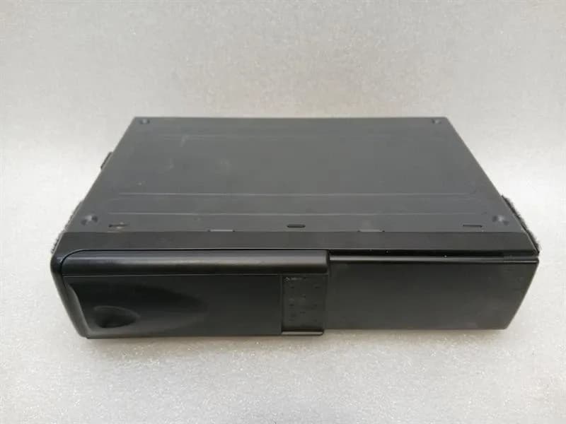 BENTLEY Bentley Arnage T Grundig CD changer GR099514079062 CD changer