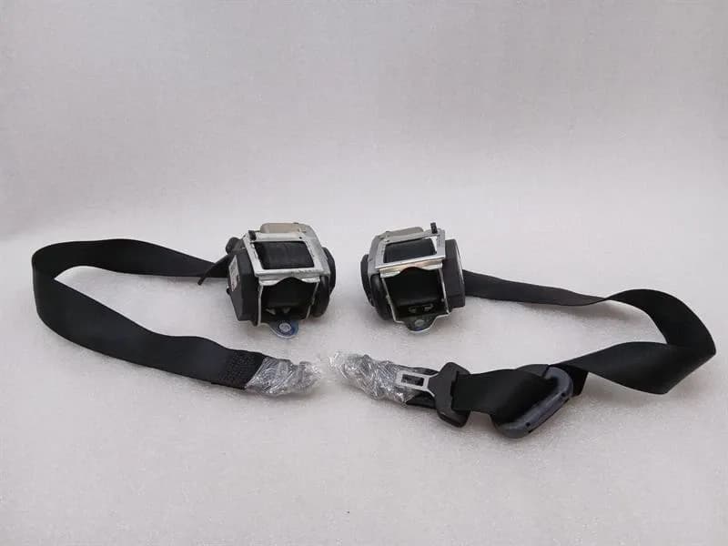 Porsche Boxster 986 front seat belt 98680303303 seat belt belt front set
