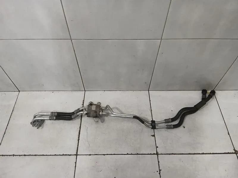 BMW BMW M4 F82 Gearbox Pipes 2284697 2284698 Transmission Oil Line