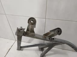 AUDI Audi R8 Type 42 5.2 V10 Coupe Holder Bracket 420805913 LH Holder Carrier LEFT — thumbnail 7