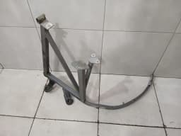 AUDI Audi R8 Type 42 5.2 V10 Coupe Holder Bracket 420805913 LH Holder Carrier LEFT — thumbnail 4