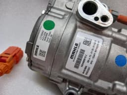 FERRARI Ferrari 296 GTS F171 A/C Compressor 803367 Air Conditioning Compressor Hybrid Pump Climate — thumbnail 3