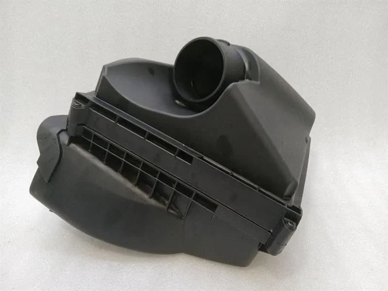 BMW BMW 3 Series M3 G80 G20 Air Filter Box 8095806 Air Filter Box