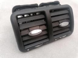 MASERATI Maserati Granturismo M145 rear air vent 225787 ventilation nozzle ventilation grille — thumbnail 3