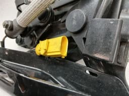 PORSCHE PORSCHE TAYCAN 9J Bonnet Hinge SET 9J1823296 HOOD HINGE SET — thumbnail 5