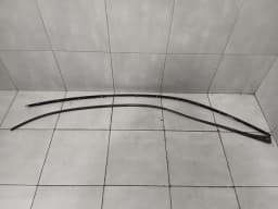 PORSCHE Porsche Taycan 9J Body Moulding 9J1853262B RH Strip — thumbnail 1