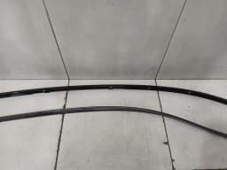 PORSCHE Porsche Taycan 9J Body Moulding 9J1853262B RH Strip — thumbnail 4
