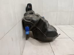 PORSCHE Porsche Cayman 718 fuel tank 982201021 fuel tank RHD RIGHT HAND DRIVE — thumbnail 7