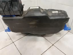 PORSCHE Porsche Cayman 718 fuel tank 982201021 fuel tank RHD RIGHT HAND DRIVE — thumbnail 6
