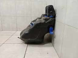 PORSCHE Porsche Cayman 718 fuel tank 982201021 fuel tank RHD RIGHT HAND DRIVE — thumbnail 5