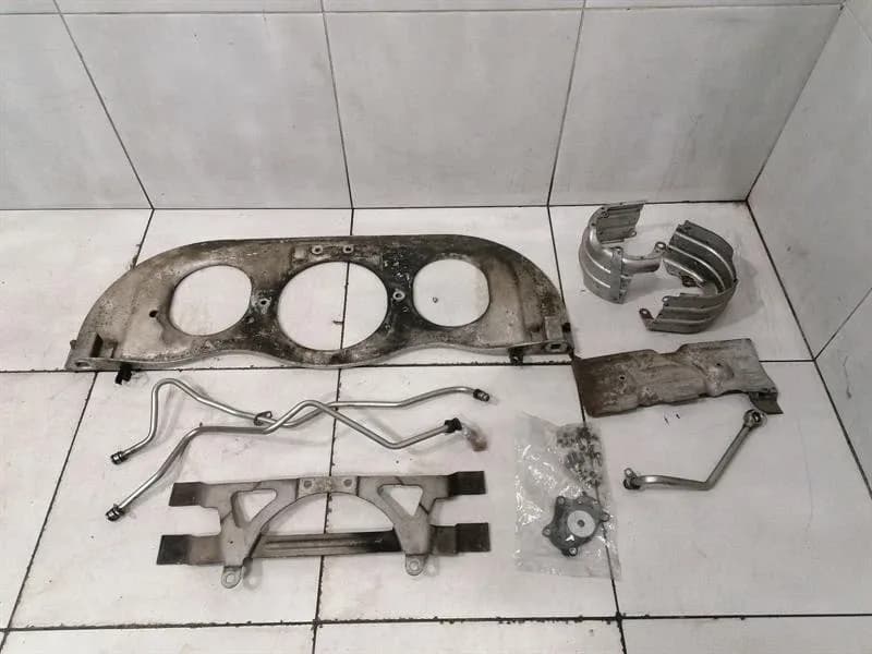 PORSCHE Porsche 911 996 Turbo Oil Lines 99610721676 Intake Line 99637501300 Bracket