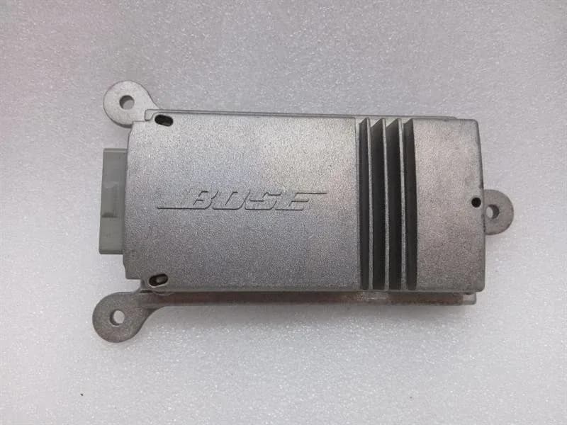 PORSCHE Porsche Cayman 981 Amplifier 9P1035465 Bose Amp