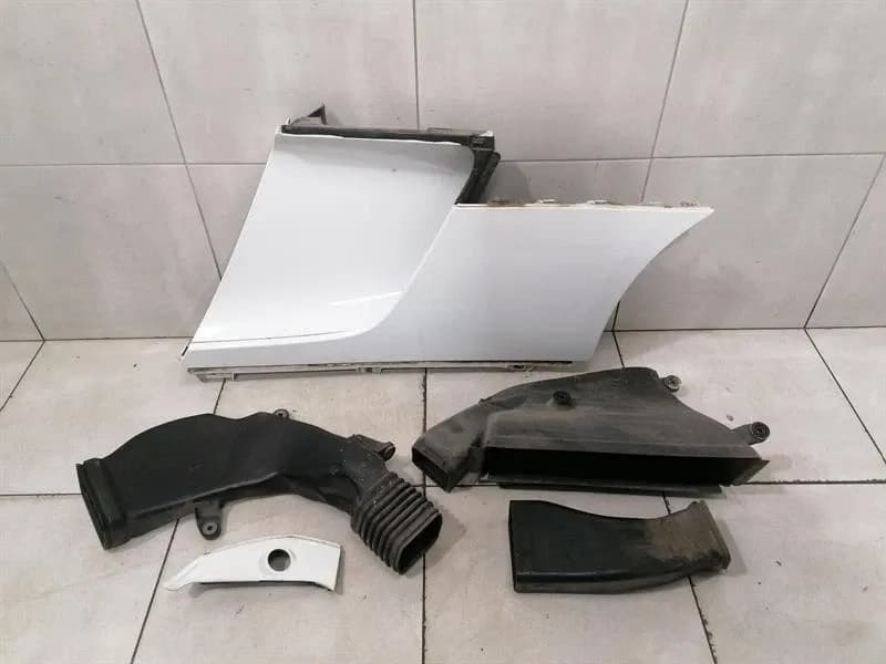 Audi R8 Type 42 V10 5.2 Spyder Left B Post Cover 427853189B Trim