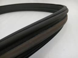 FERRARI Ferrari California F149 08-14 Windscreen Seal 69758000 Windshield — thumbnail 8