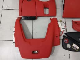 FERRARI Ferrari California F149 08-14 4.3 Glovebox 80809230 Lower Red Dash — thumbnail 5