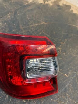 SUBARU Tail light left SUBARU LEGACY VI / Outback (2014-2019) — thumbnail 4