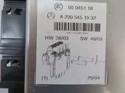 MERCEDES-BENZ A2305451932 2305451932 Fuse box MERCEDES-BENZ SL-CLASS (R230) (2001-2012) — thumbnail 2