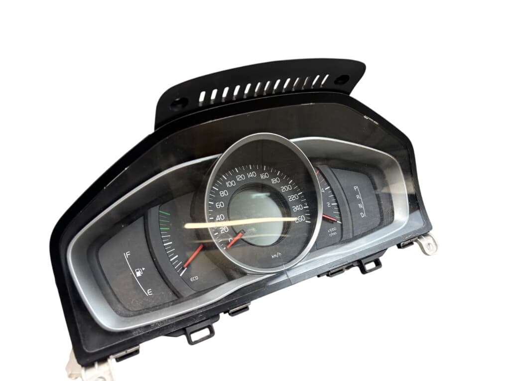 36003008 Instrument Cluster VOLVO XC70 II (2007-2016)