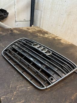 AUDI 4H0853651 4H0853651A 408000044 4H0853692 4H0853949 408000030 Radiator Grille AUDI A8 (4H) (2009-2017) — thumbnail 2
