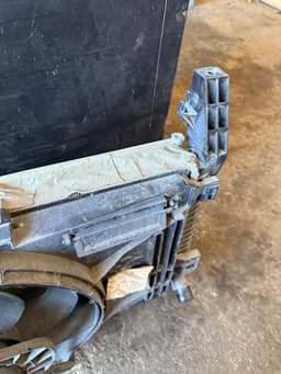 FORD 2269424 DV618C607AD 1830143 BV618005BD Radiator set FORD TRANSIT / TOURNEO CONNECT II (2013-2022) — thumbnail 7