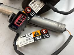 VOLVO 31688050 31688051 Set of bonnet (hood) actuators VOLVO S90 / V90 (2016-) — thumbnail 2