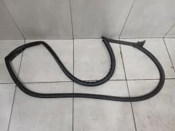 AUDI Audi R8 Type 42 5.2 V10 Coupe Door Seal 420831707K Left Door Seals — thumbnail 6