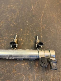 OPEL 12615400 12589446 12633374 12621643 0261555059 12615399 12636111 Fuel injector set OPEL INSIGNIA A (G09) (2008-2017) — thumbnail 5