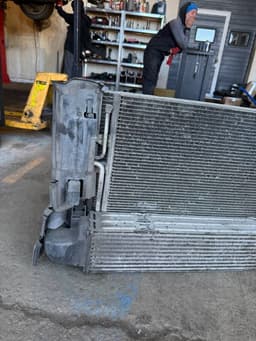 VOLVO Radiator set VOLVO V70 III (BW) (2007-2016) — thumbnail 3