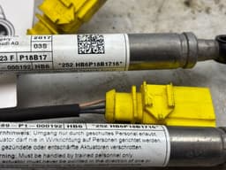 AUDI 8V0823823F Set of bonnet (hood) actuators AUDI A3 (8V_) (2012-2020) — thumbnail 2
