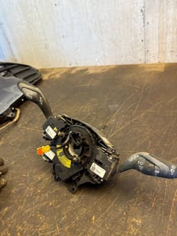 FORD KT117A553BA CV6T13335AE DV6T14A664AA KT1T14B522NC KT1T3F944AB 2405566 1876432 2253453 KT1T17A553BA Indicator/wiper/slip ring switch (stalk) FORD TRANSIT / TOURNEO CONNECT II (2013-2022) — thumbnail 2