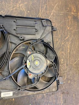 VOLVO 30668629 31338823 Radiator Fan Electric VOLVO V70 III (BW) (2007-2016) — thumbnail 5