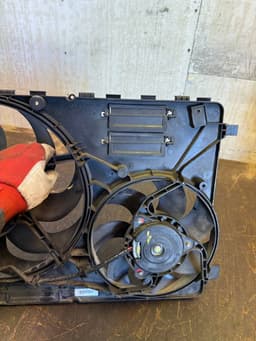 VOLVO 30668629 31338823 Radiator Fan Electric VOLVO V70 III (BW) (2007-2016) — thumbnail 8