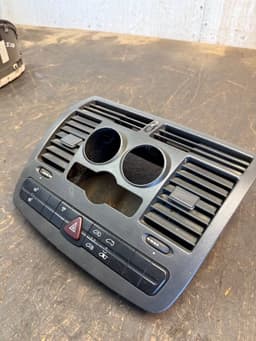 MERCEDES-BENZ A6396800007 6396800007 Air Vent Center Front MERCEDES-BENZ VITO / VIANO (W639) (2003-2014) — thumbnail 2