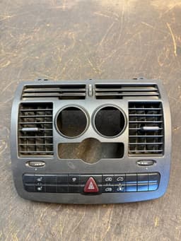MERCEDES-BENZ A6396800007 6396800007 Air Vent Center Front MERCEDES-BENZ VITO / VIANO (W639) (2003-2014) — thumbnail 6